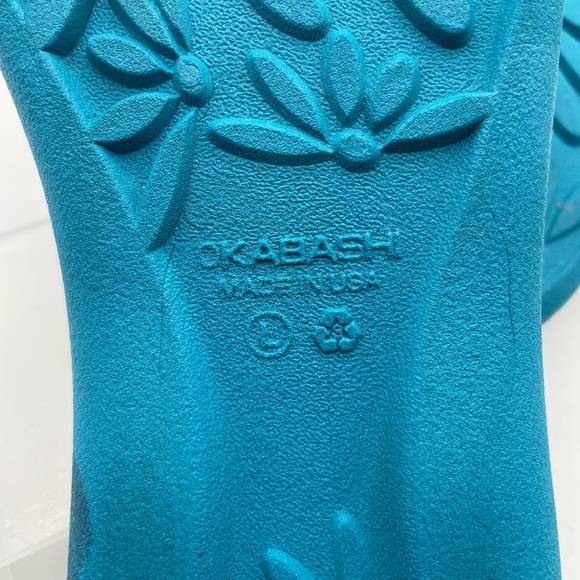 Okabashi turquoise flip flops, size Large (fits women’s size 9 1/2 to 10 1/2) - Picture 3 of 6